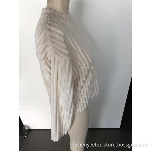 Stripe round neck and long sleeves